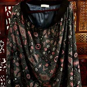 LuLaRoe Middi Skirt Black with Multicolor Floral Paisley Print